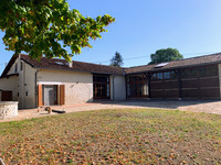 Maison à vendre à Saint-Avit, Charente - 424 000 € - photo 1