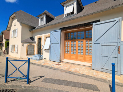 Maison à vendre à Arnac-Pompadour, Corrèze, Limousin, avec Leggett Immobilier