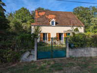 Maison à vendre à Vicq-Exemplet, Indre - 82.500 € - photo 1