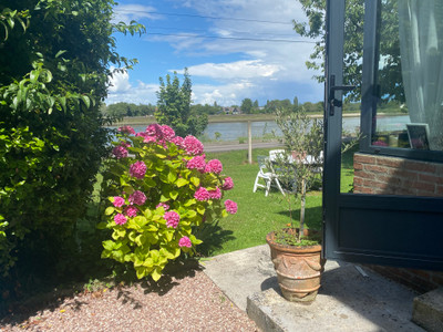 French property for sale in Barneville-sur-Seine, Eure - €378,000 - photo 1