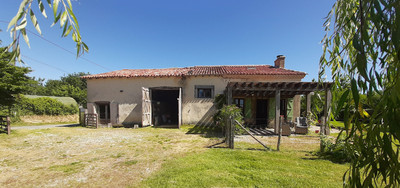 Maison à vendre à Petit-Bersac, Dordogne, Aquitaine, avec Leggett Immobilier