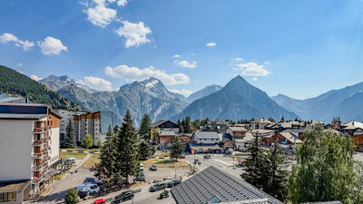French property for sale in Les Deux Alpes, Isère - €725,000 - photo 2