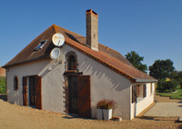 Maison à vendre à Noyant-Villages, Maine-et-Loire - 267 500 € - photo 2