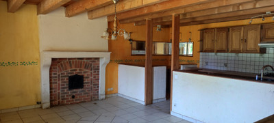 French property for sale in Lezay, Deux-Sèvres - €85,800 - photo 5