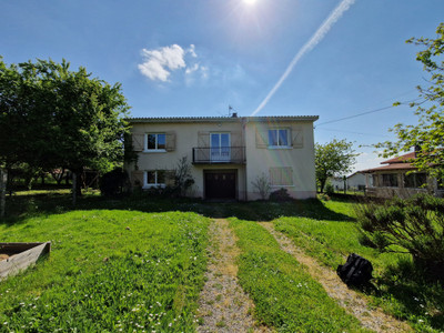 Maison à vendre à Saint-Junien, Haute-Vienne, Limousin, avec Leggett Immobilier
