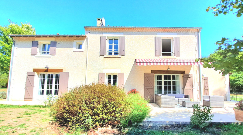 Maison à vendre à Abjat-sur-Bandiat, Dordogne - 423.998 € - photo 1
