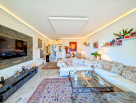 Propriété à vendre à Nice, Alpes-Maritimes - 435 000 € - photo n°2