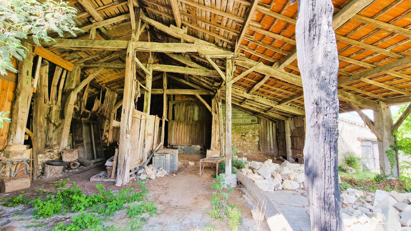 French property for sale in Clérac, Charente-Maritime - €299,999 - photo 12