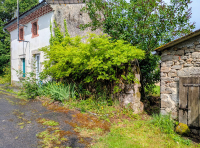 French property for sale in Oradour-Saint-Genest, Haute-Vienne - €38,000 - photo 2