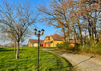 Maison à vendre à Saint-Yrieix-les-Bois, Creuse, Limousin, avec Leggett Immobilier
