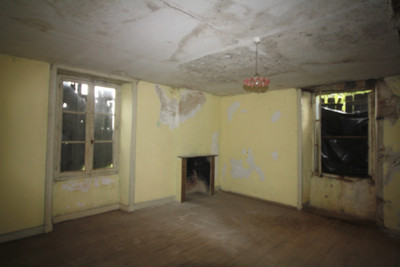 French property for sale in La Croix-sur-Gartempe, Haute-Vienne - €99,000 - photo 2