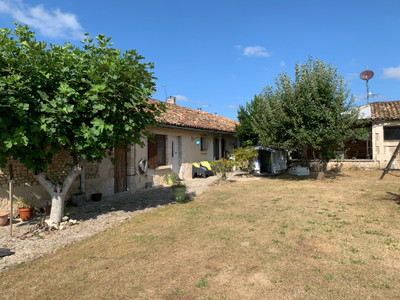 French property for sale in Le Pin, Charente-Maritime - €195,000 - photo 8