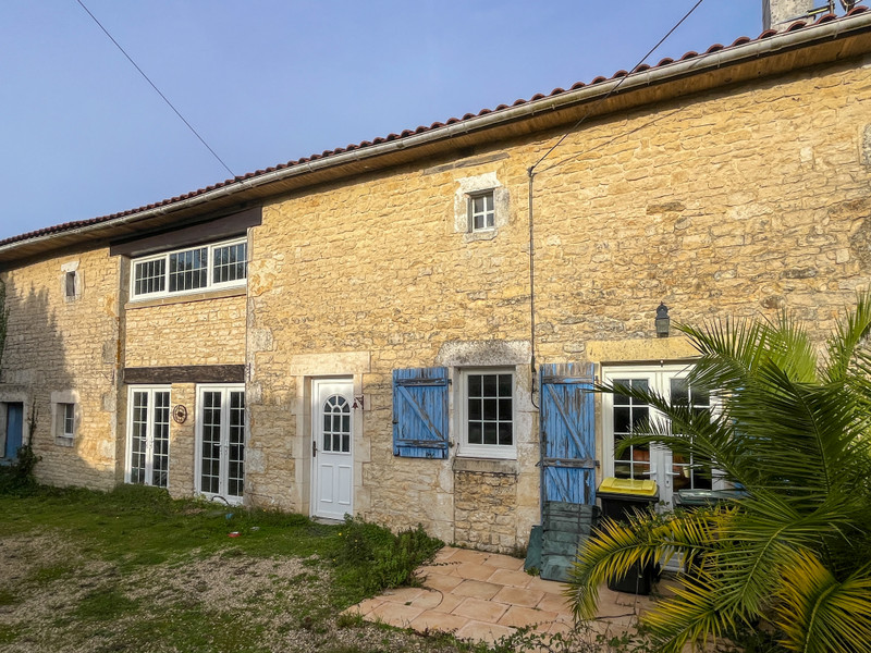 French property for sale in Villefagnan, Charente - €149,150 - photo 1