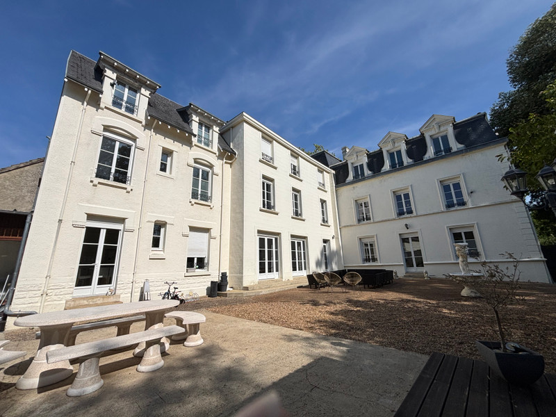 French property for sale in Mamers, Sarthe - €580,000 - photo 0