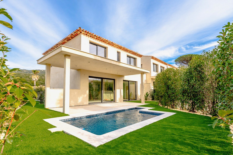 French property for sale in Sainte-Maxime, Var - €1,450,000 - photo 1