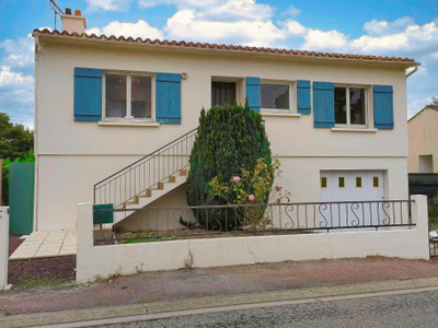 Maison à vendre à Aizenay, Vendée, Pays de la Loire, avec Leggett Immobilier