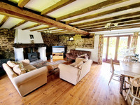 Propriété à vendre à Couesmes-Vaucé, Mayenne - 150 000 € - photo n°2