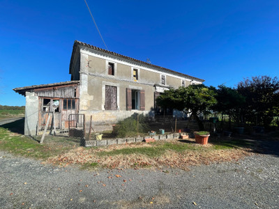 Maison à vendre à Saint-Palais-de-Négrignac, Charente-Maritime, Poitou-Charentes, avec Leggett Immobilier