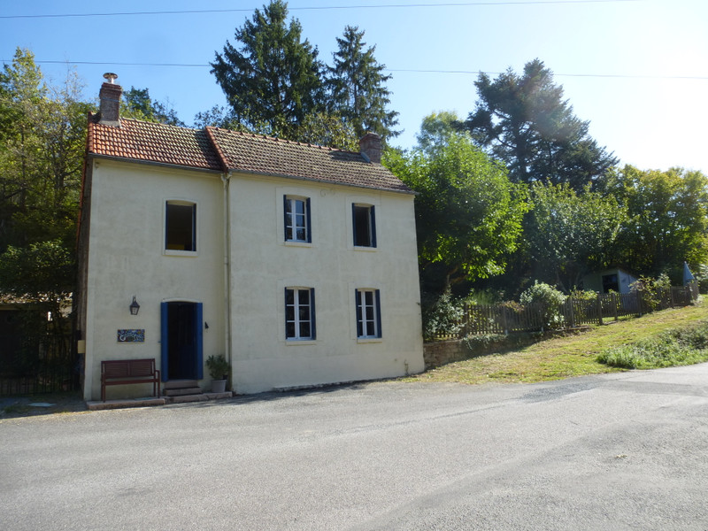 Maison à vendre à Naillat, Creuse - 83 600 € - photo 1