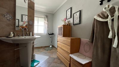 French property for sale in Cavaillon, Vaucluse - €1,245,000 - photo 6