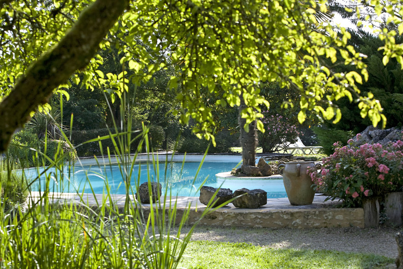 French property for sale in Montignac, Dordogne - &#8364;2,033,500 - photo 2