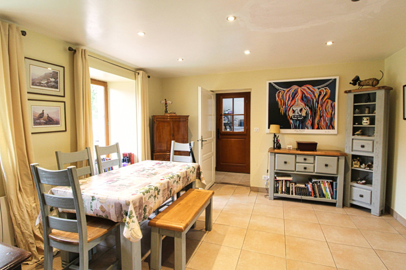 French property for sale in Brillac, Charente - &#8364;265,000 - photo 4