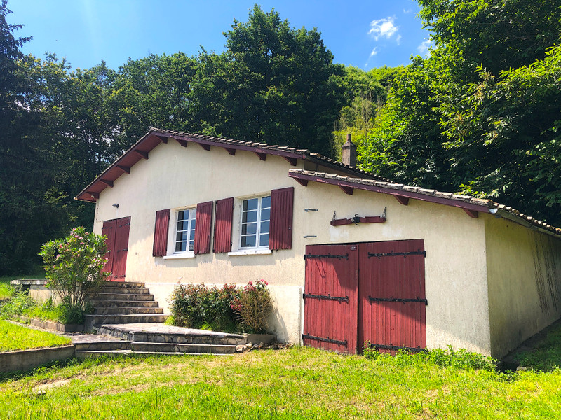 Maison à vendre à Rougnac, Charente - 162 000 € - photo 1