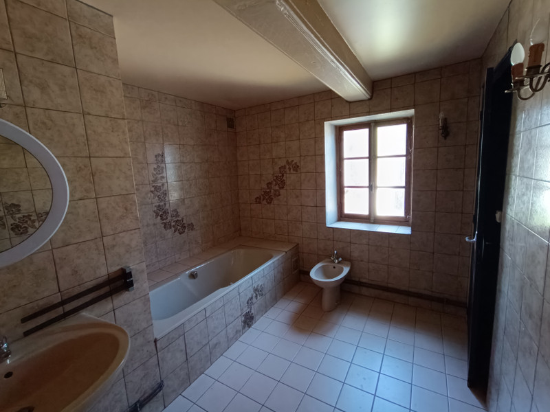 French property for sale in Auzances, Creuse - €82,500 - photo 13