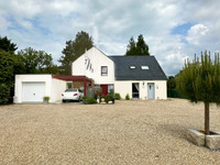 Staff accommodation for sale in Val d'Oust Morbihan Brittany