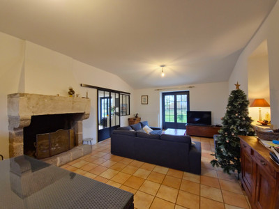 French property for sale in Moutiers-sur-le-Lay, Vendée - €614,800 - photo 3
