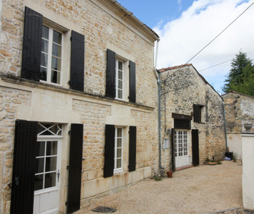 Maison à vendre à Grandjean, Charente-Maritime, Poitou-Charentes, avec Leggett Immobilier