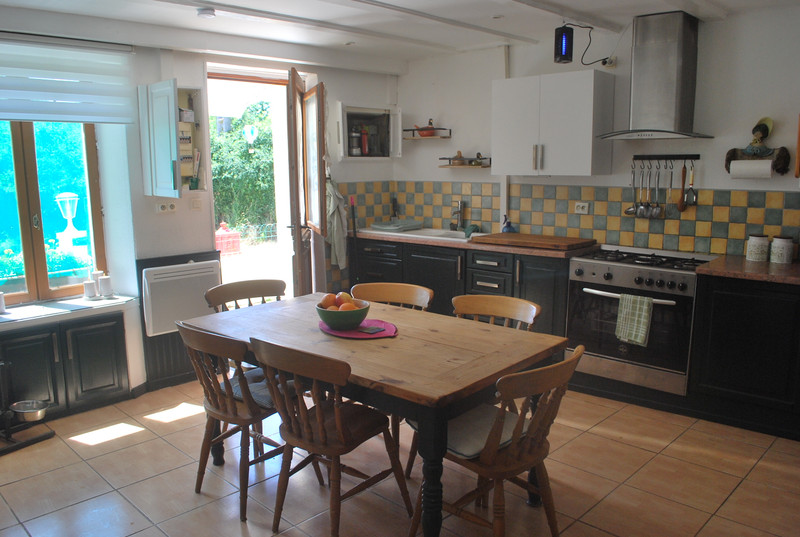 French property for sale in Oradour-Saint-Genest, Haute-Vienne - €158,000 - photo 1