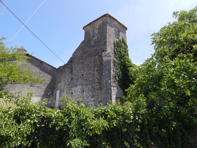 Maison à vendre à Champagne-et-Fontaine, Dordogne, Aquitaine, avec Leggett Immobilier