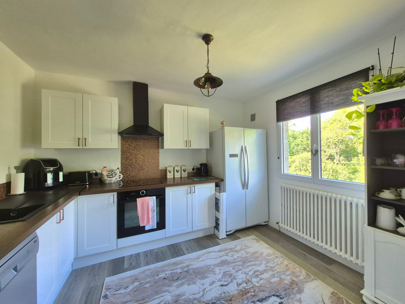 French property for sale in Duault, Cotes_d_Armor - €180,000 - photo 1