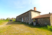 Maison à vendre à Lessac, Charente - 89.900 € - photo 1