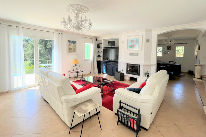 French property for sale in Vence, Alpes-Maritimes - €1,185,000 - photo 2
