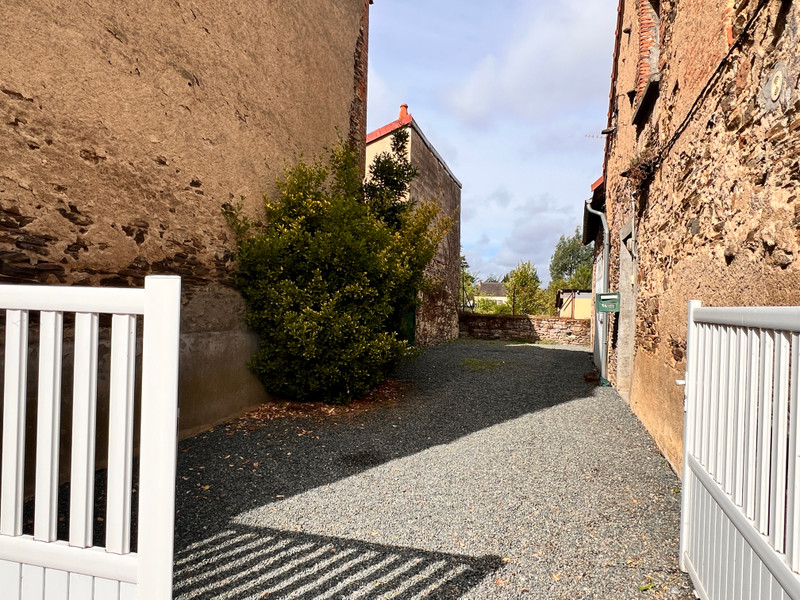 French property for sale in Genouillac, Creuse - €36,600 - photo 6