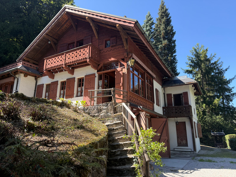 French property for sale in Brides-les-Bains, Savoie - €900,500 - photo 0