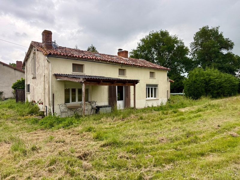 French property for sale in Saint-Romain, Vienne - €130,800 - photo 8