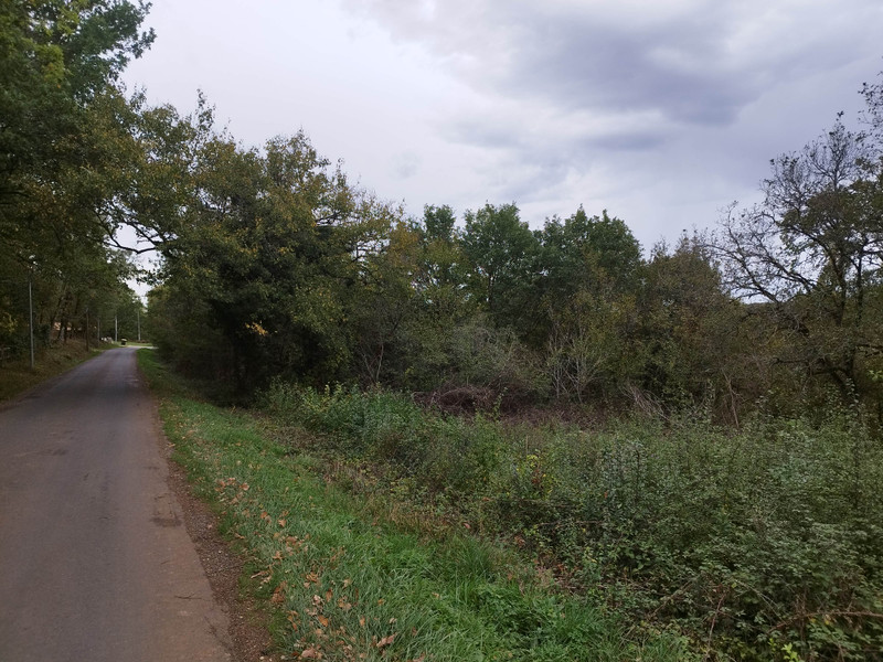 Land for sale in La Dornac Dordogne Building plot in la Dornac