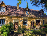 Maison à vendre à Perche en Nocé, Orne - 255.000 € - photo 1