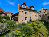 Propriété à vendre à Saint-Alpinien, Creuse - 230 050 € - photo n°1