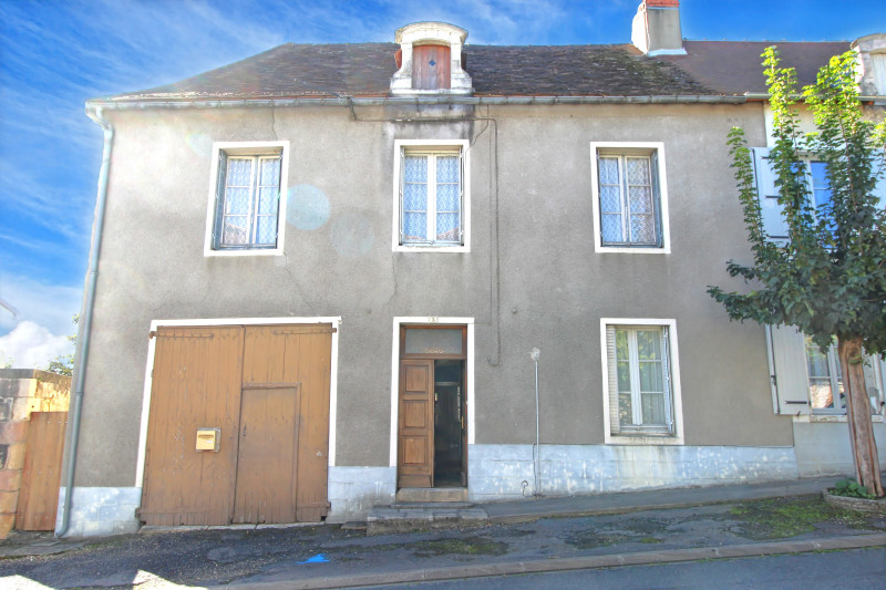 French property for sale in Saint-Savin, Vienne - €70,000 - photo 0