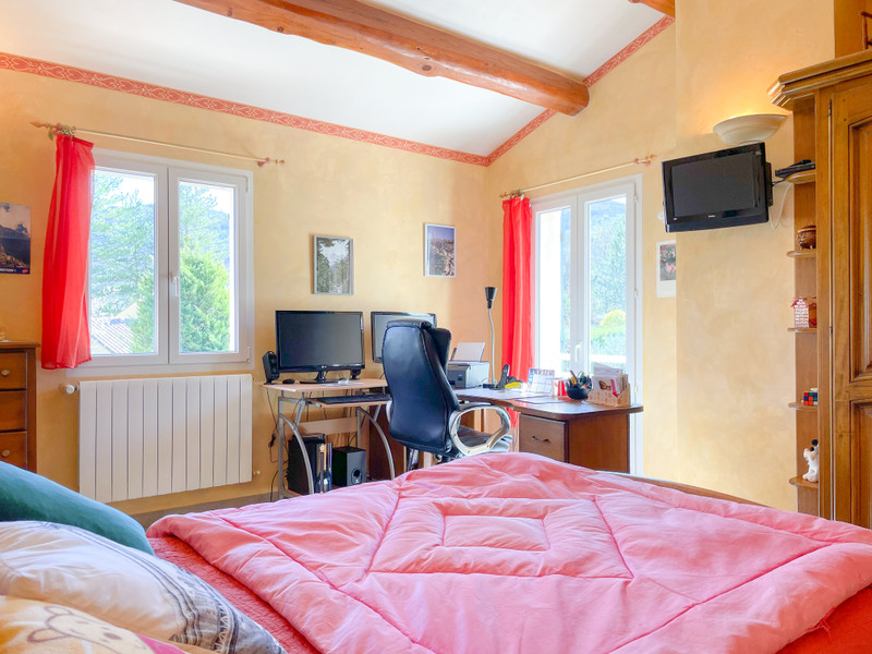 French property for sale in Estoublon, Alpes-de-Hautes-Provence - &#8364;487,000 - photo 7