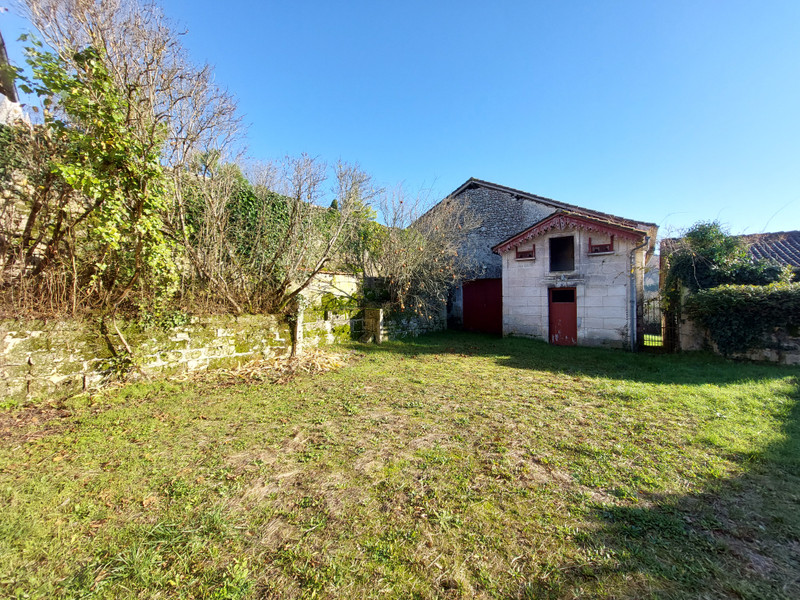 French property for sale in Villebois-Lavalette, Charente - €222,600 - photo 1