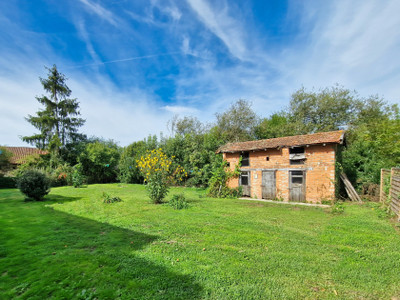 French property for sale in Chirac, Charente - €128,000 - photo 8