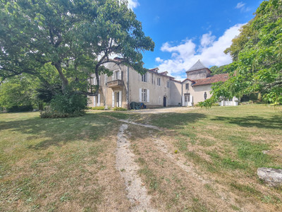 Maison à vendre à Parzac, Charente, Poitou-Charentes, avec Leggett Immobilier