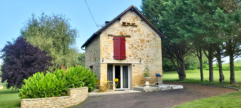 French property for sale in Aubas, Dordogne - €385,000 - photo 8