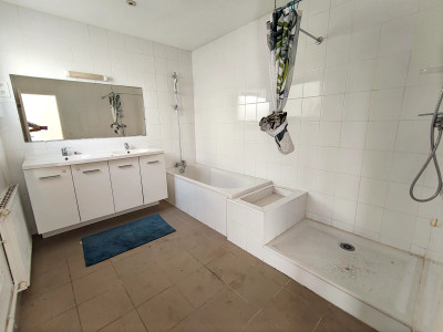 French property for sale in Léognan, Gironde - €399,000 - photo 3