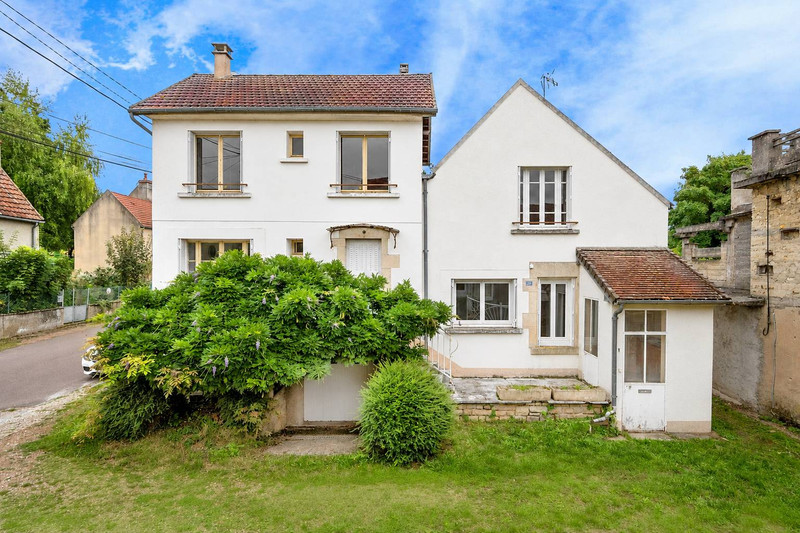 French property for sale in Dornecy, Nièvre - €135,000 - photo 0